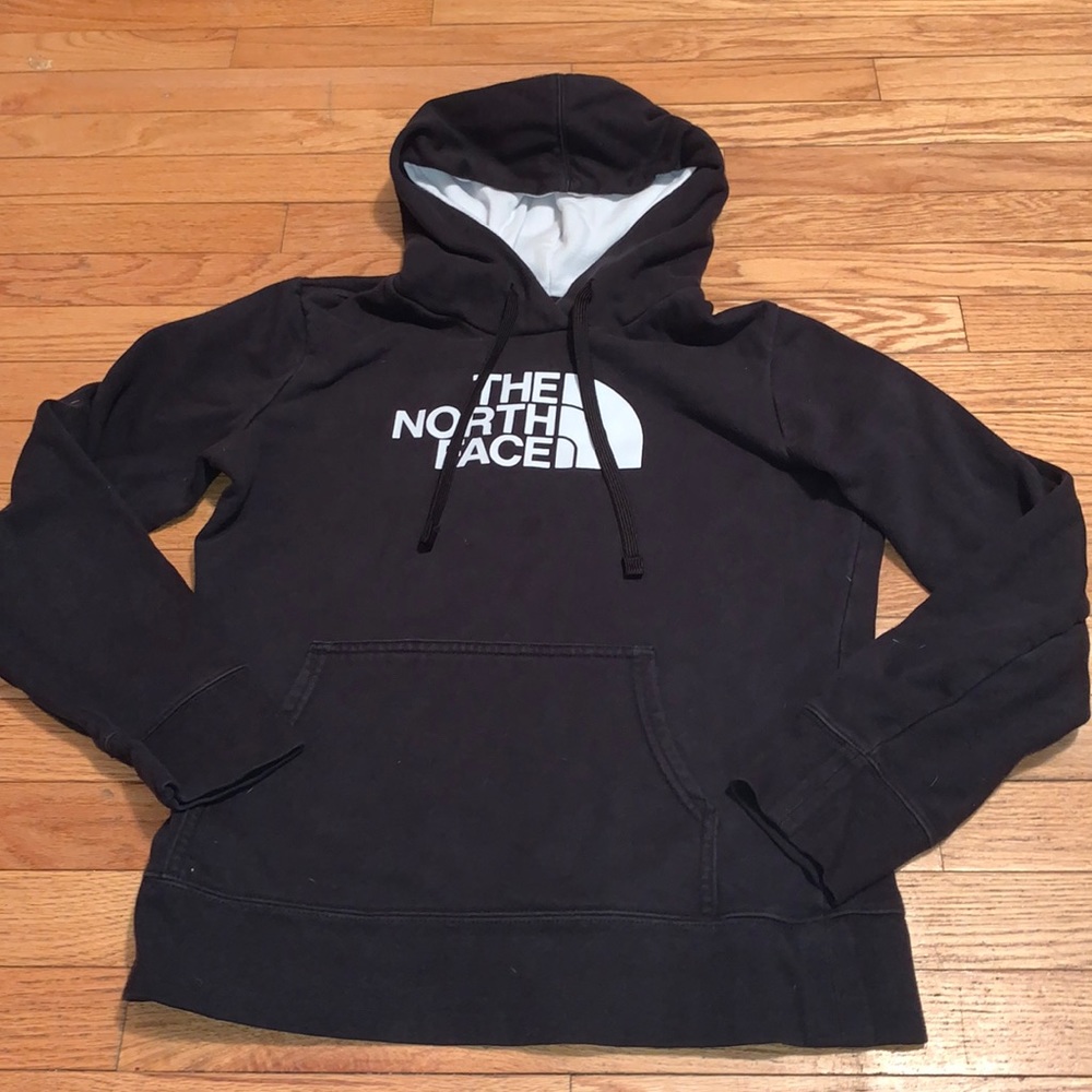Black North Face sweatshirt